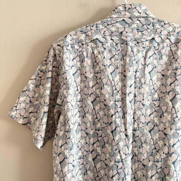 John Langford 100% Cotton Gray Abstract Short Sleeve Button Down - Picture 12 of 13